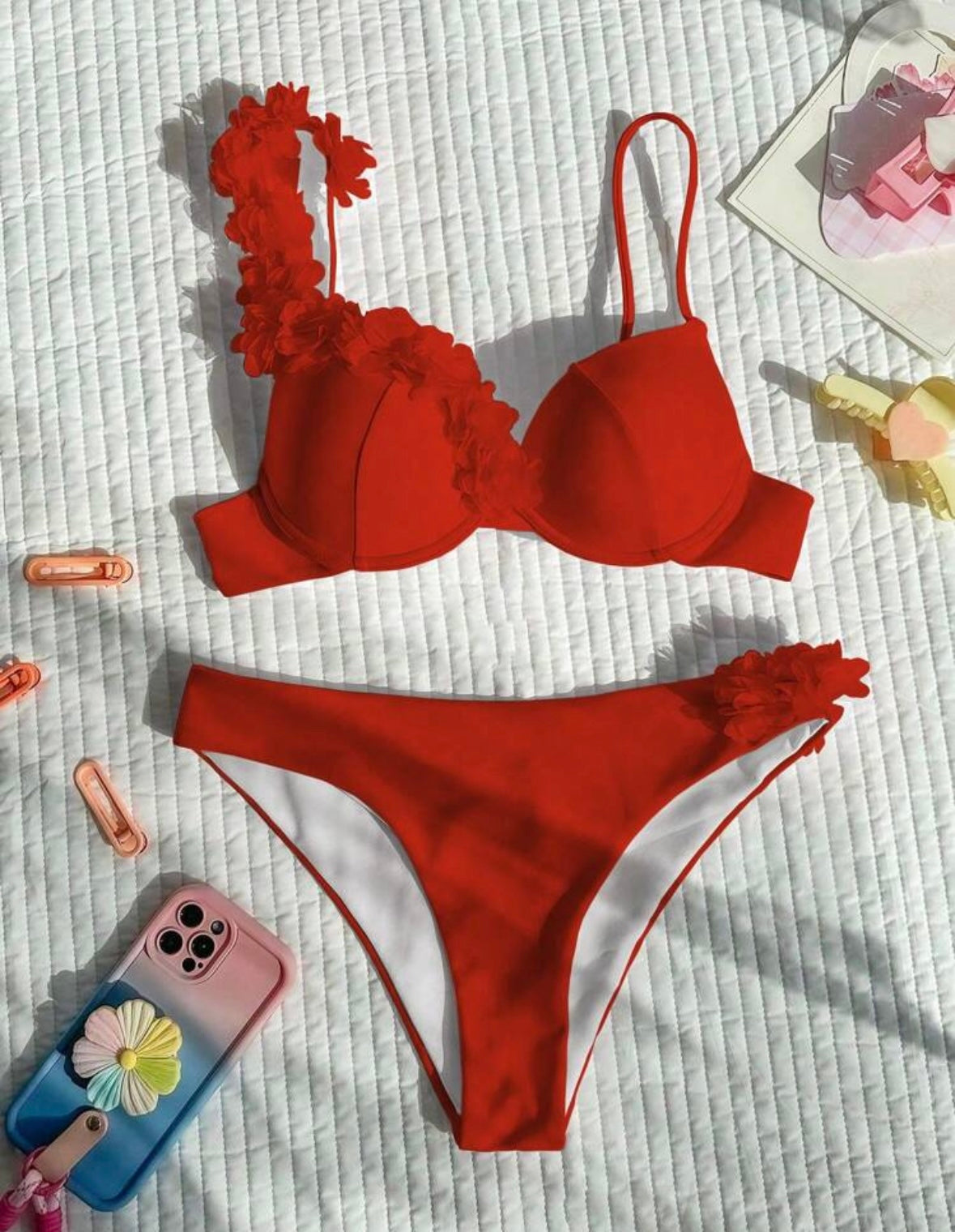 Amour en Rouge Maillot